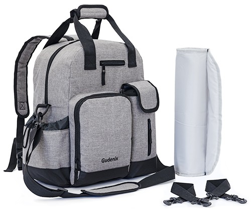 Try a diaper bag that is fully functional and doesn’t sacrifice style